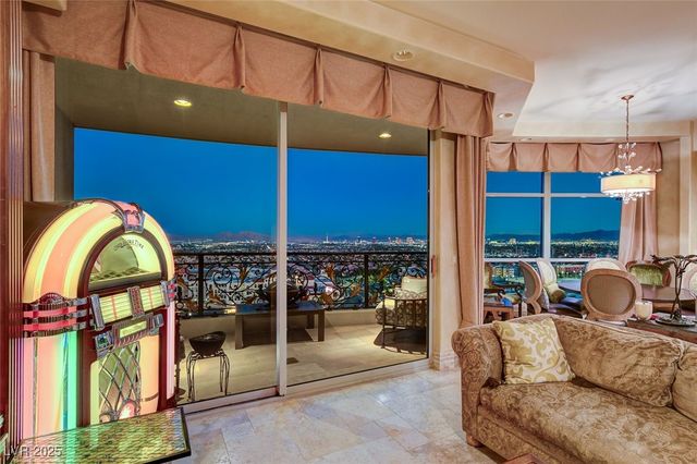 9101 Alta Drive 1406, Las Vegas, NV 89145