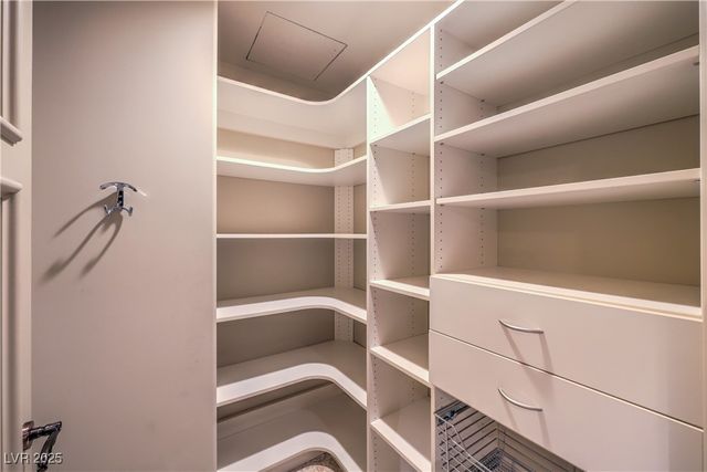 9101 Alta Drive 1406, Las Vegas, NV 89145