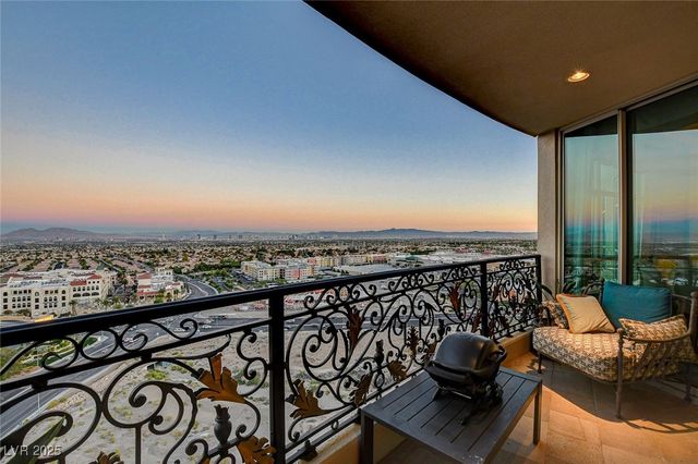 9101 Alta Drive 1406, Las Vegas, NV 89145