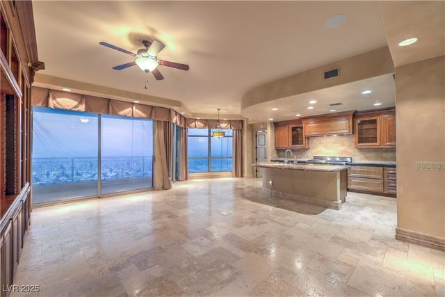 9101 Alta Drive 1406, Las Vegas, NV 89145