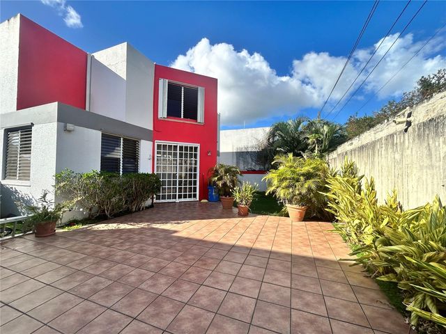 PG-124 VIA ARCOIRIS, Trujillo Alto, PR 00976