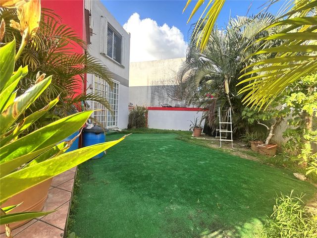 PG-124 VIA ARCOIRIS, Trujillo Alto, PR 00976