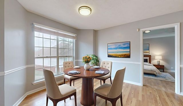 127 Oak Leaf Dr, Hendersonville, TN 37075