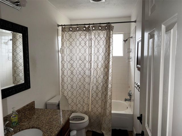 303 Cypress Lane, La Porte, TX 77571