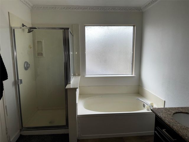 303 Cypress Lane, La Porte, TX 77571