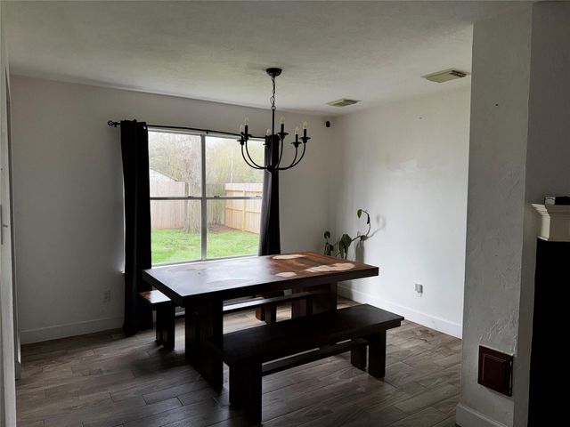 303 Cypress Lane, La Porte, TX 77571