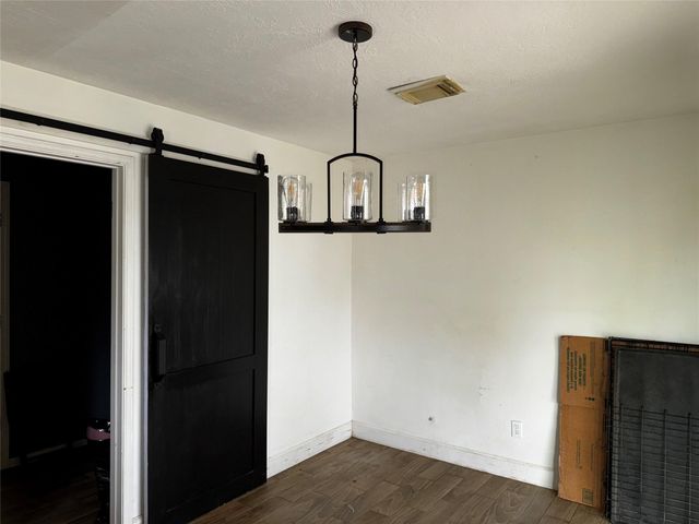 303 Cypress Lane, La Porte, TX 77571