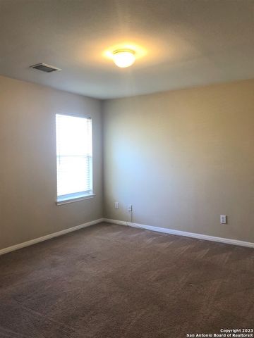 6511 RAMBLING TRAIL DR, San Antonio, TX 78240