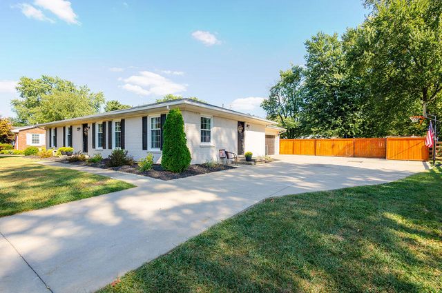 181 Peachtree Drive, Versailles, KY 40383