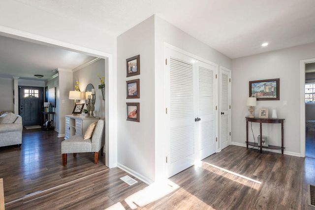 181 Peachtree Drive, Versailles, KY 40383