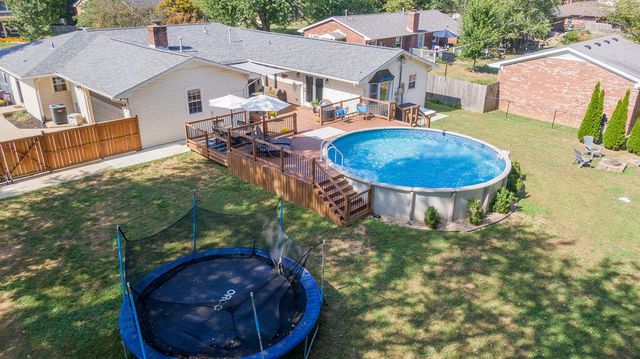 181 Peachtree Drive, Versailles, KY 40383