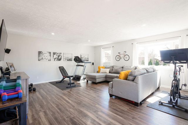 181 Peachtree Drive, Versailles, KY 40383