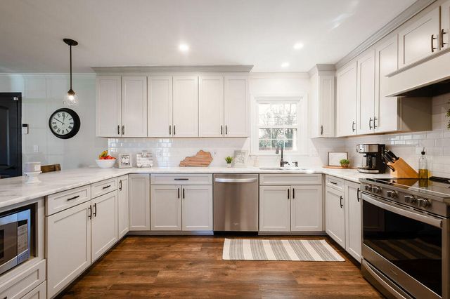 181 Peachtree Drive, Versailles, KY 40383