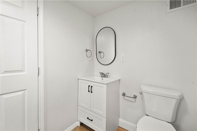 877 E 11th Ave, Munhall, PA 15120