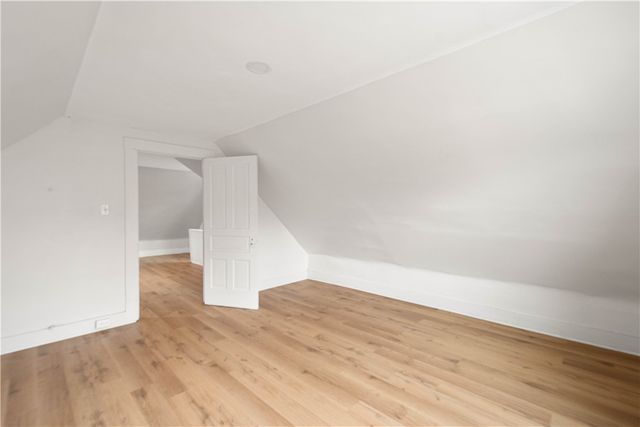 877 E 11th Ave, Munhall, PA 15120