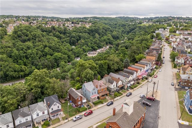 877 E 11th Ave, Munhall, PA 15120