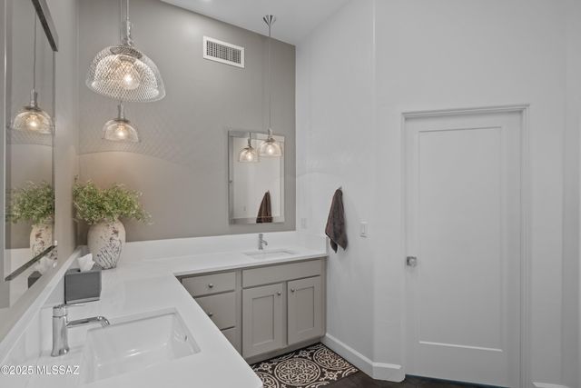 8251 S Circle C Ranch Road, Vail, AZ 85641