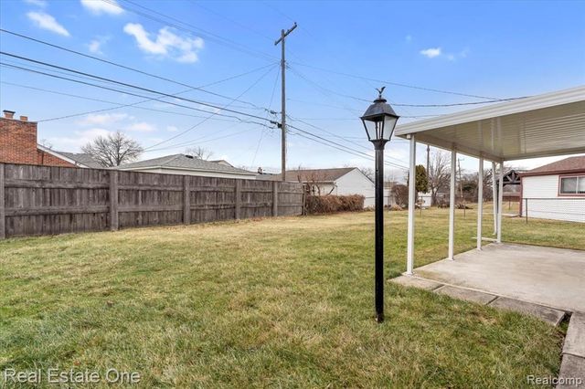 18216 Wendy Court, Riverview, MI 48193