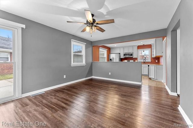 18216 Wendy Court, Riverview, MI 48193