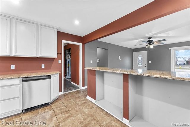 18216 Wendy Court, Riverview, MI 48193