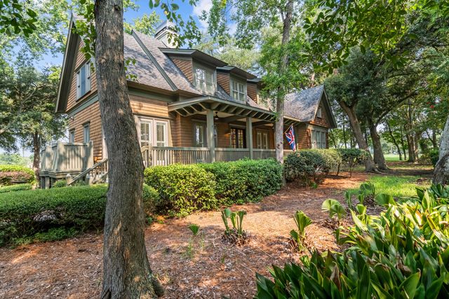 720 Island Park Drive Unit 110, Charleston, SC 29492