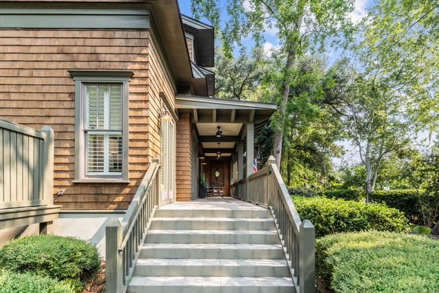 720 Island Park Drive Unit 110, Charleston, SC 29492