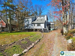 255 Trout Creek Drive, Coolbaugh Twp, PA 18347