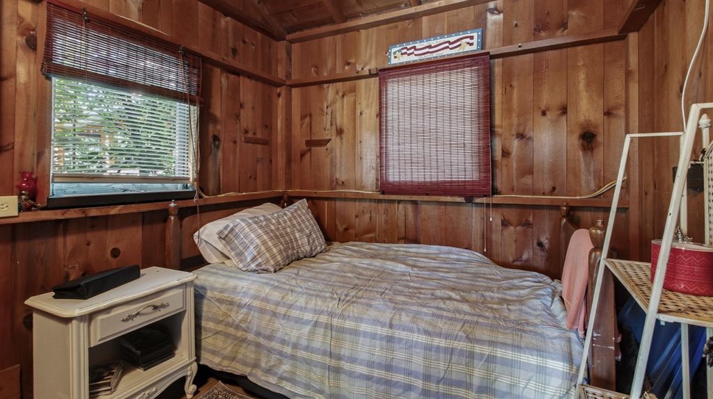Image 10 of property listing at 1551A 8 3/4 Street, Almena, WI 54805