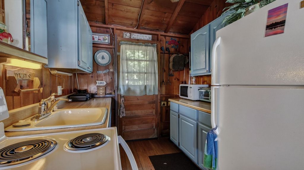 Image 3 of property listing at 1551A 8 3/4 Street, Almena, WI 54805