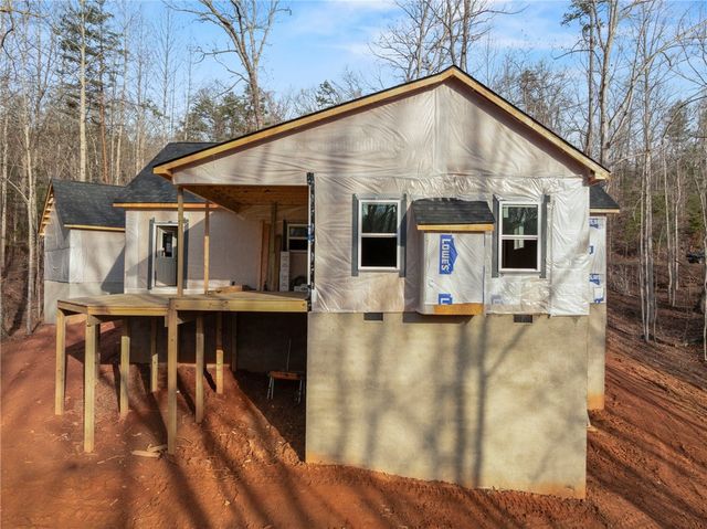 110 Gabriel Way, Pickens, SC 29671