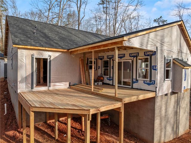 110 Gabriel Way, Pickens, SC 29671