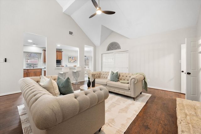 1724 Newcastle Drive, Mansfield, TX 76063