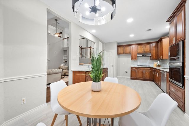 1724 Newcastle Drive, Mansfield, TX 76063