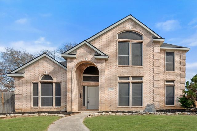 1724 Newcastle Drive, Mansfield, TX 76063