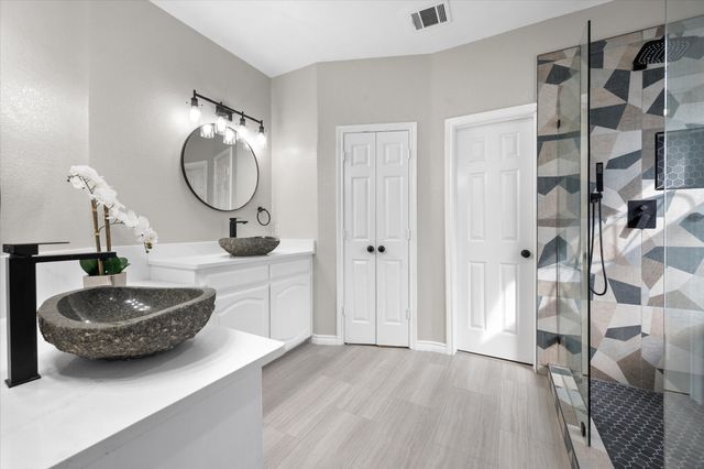 1724 Newcastle Drive, Mansfield, TX 76063