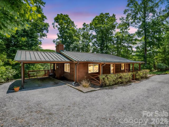 137 Amys Ridge Road, Lake Lure, NC 28746