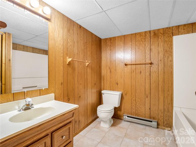 137 Amys Ridge Road, Lake Lure, NC 28746