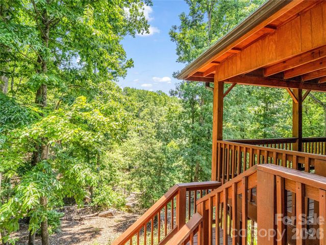 137 Amys Ridge Road, Lake Lure, NC 28746
