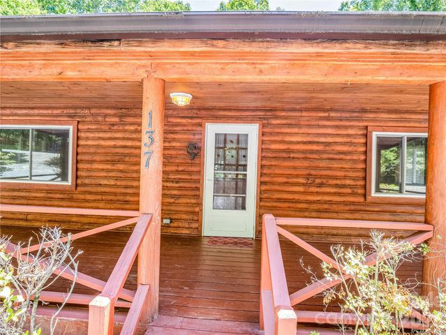 137 Amys Ridge Road, Lake Lure, NC 28746