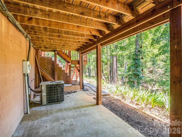 137 Amys Ridge Road, Lake Lure, NC 28746