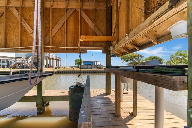 1163 County Road 209, Sargent, TX 77414