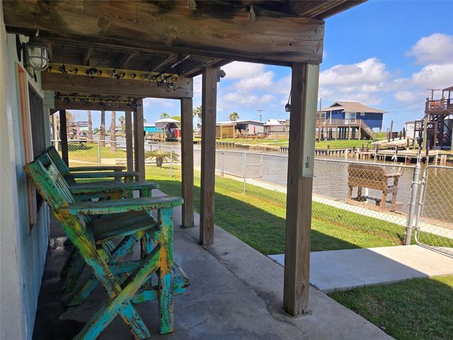 1163 County Road 209, Sargent, TX 77414