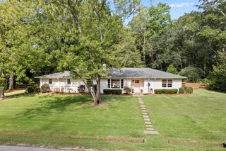 111 Greenbriar Road, Spartanburg, SC 29302