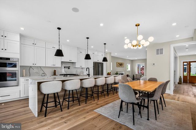 1324 FARRAGUT ST NW, Washington, DC 20011