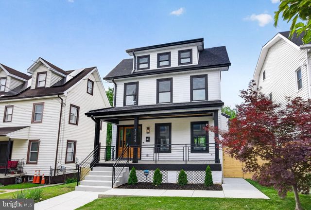 1324 FARRAGUT ST NW, Washington, DC 20011