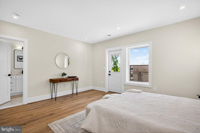 1324 FARRAGUT ST NW, Washington, DC 20011