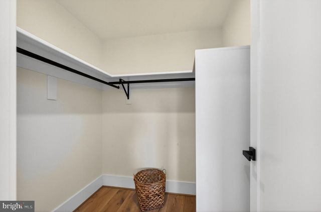 1324 FARRAGUT ST NW, Washington, DC 20011
