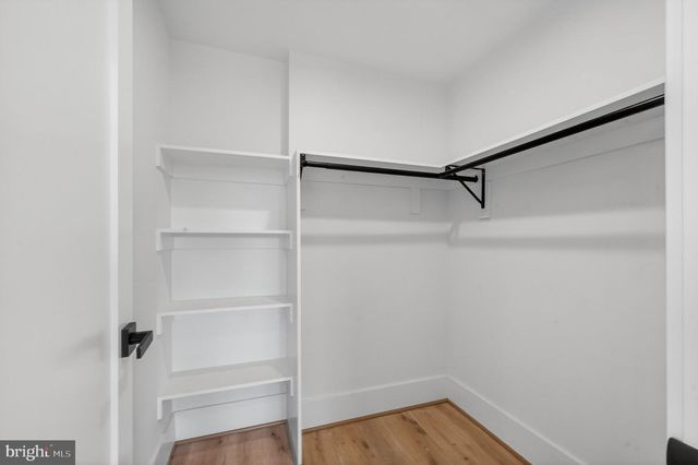 1324 FARRAGUT ST NW, Washington, DC 20011
