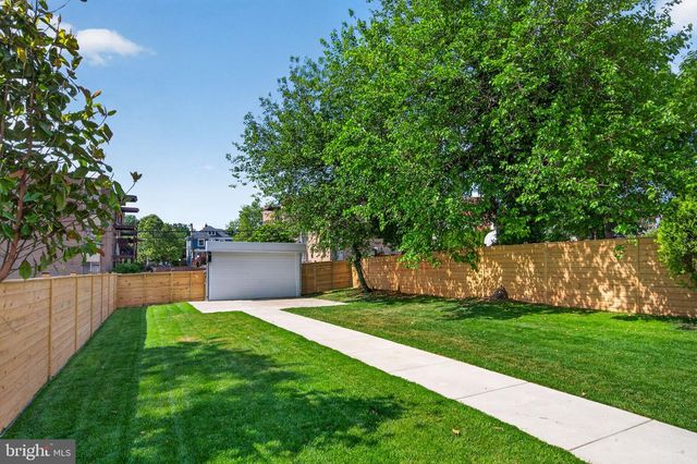 1324 FARRAGUT ST NW, Washington, DC 20011