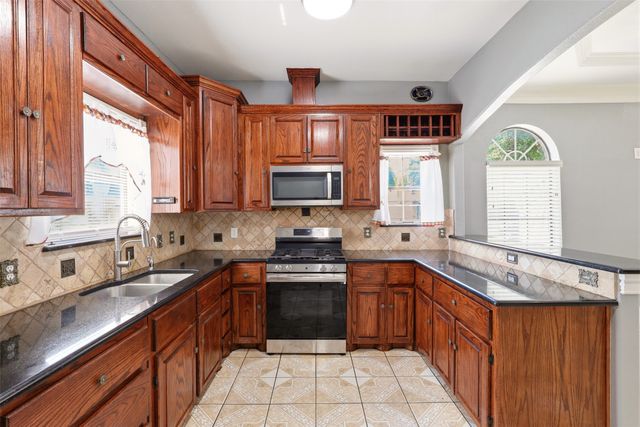 3129 New Haven Street, Irving, TX 75062